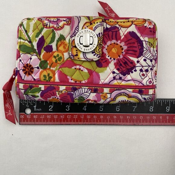 Vera Bradley Wallet Zip Around Turn Lock Organizer Pink Floral Quilted Bloomcore - Picture 12 of 14